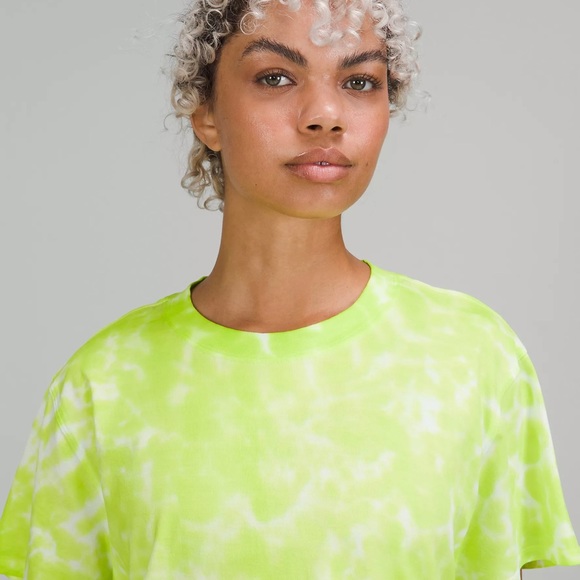 NWT Lululemon Tie Dye Tee Size 4 - Picture 3 of 5